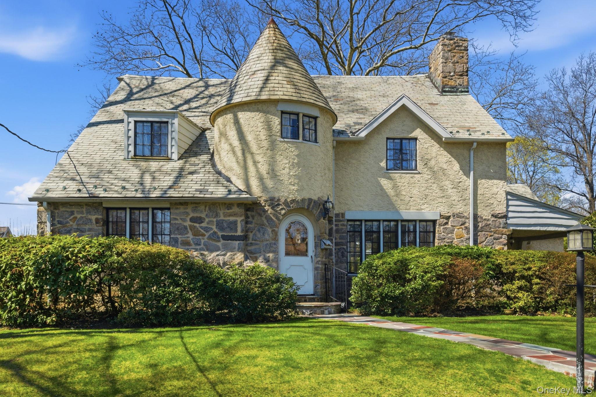5 Seymour Place, White Plains NY 10605