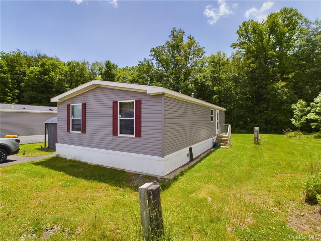 18 Shore Lane, Burlingham NY 12722