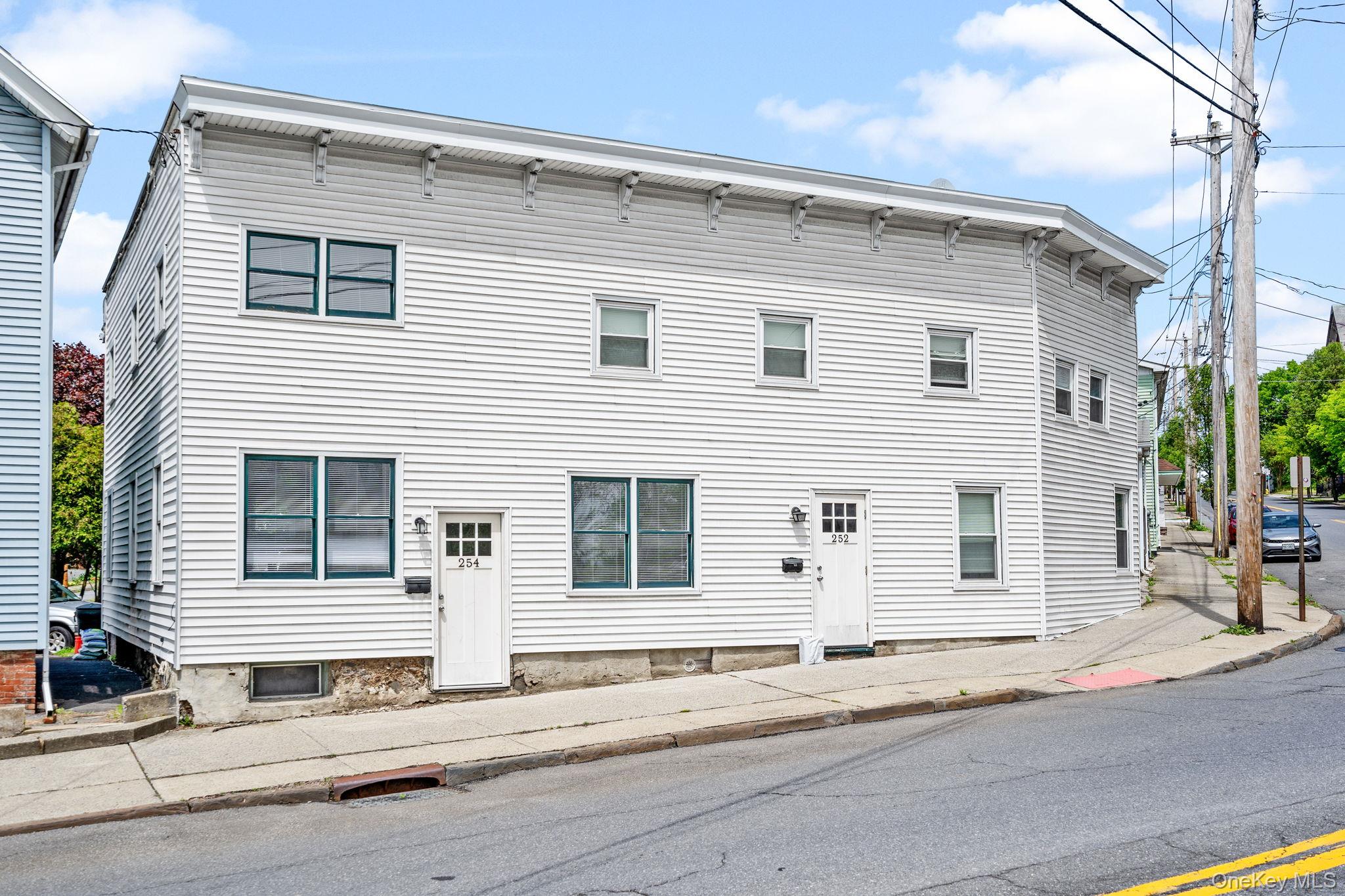252-254 Partition Street, Saugerties NY 12477