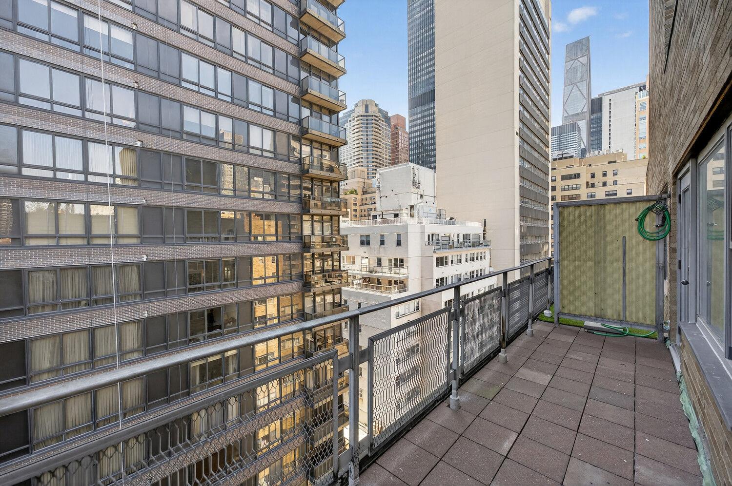 330 E 49TH Street Unit PHD, Manhattan NY 10017