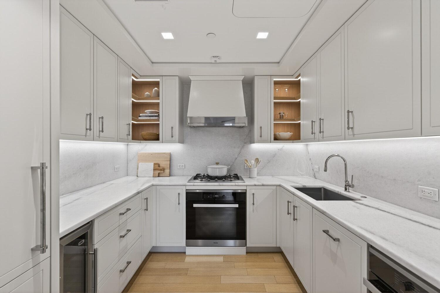 200 E 83RD Street Unit 8C, Manhattan NY 10028