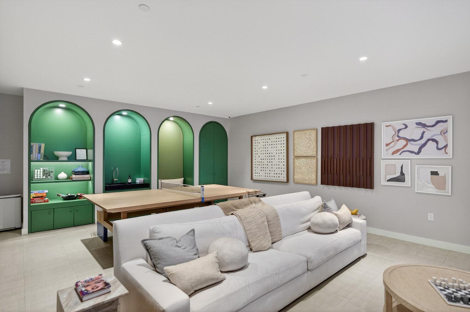200 E 83RD Street Unit 8C, Manhattan NY 10028