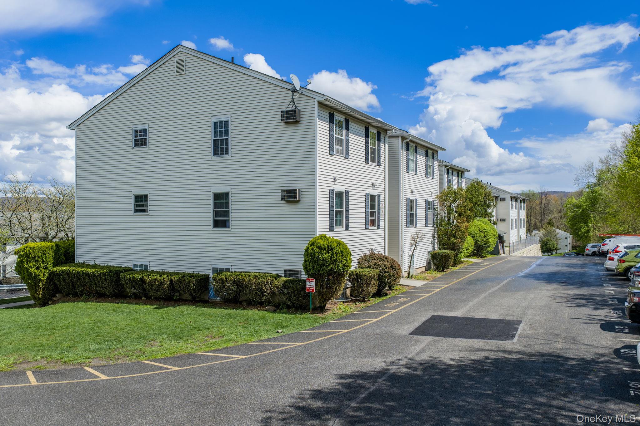 18 Lexington Hill Unit 8, Harriman NY 10926
