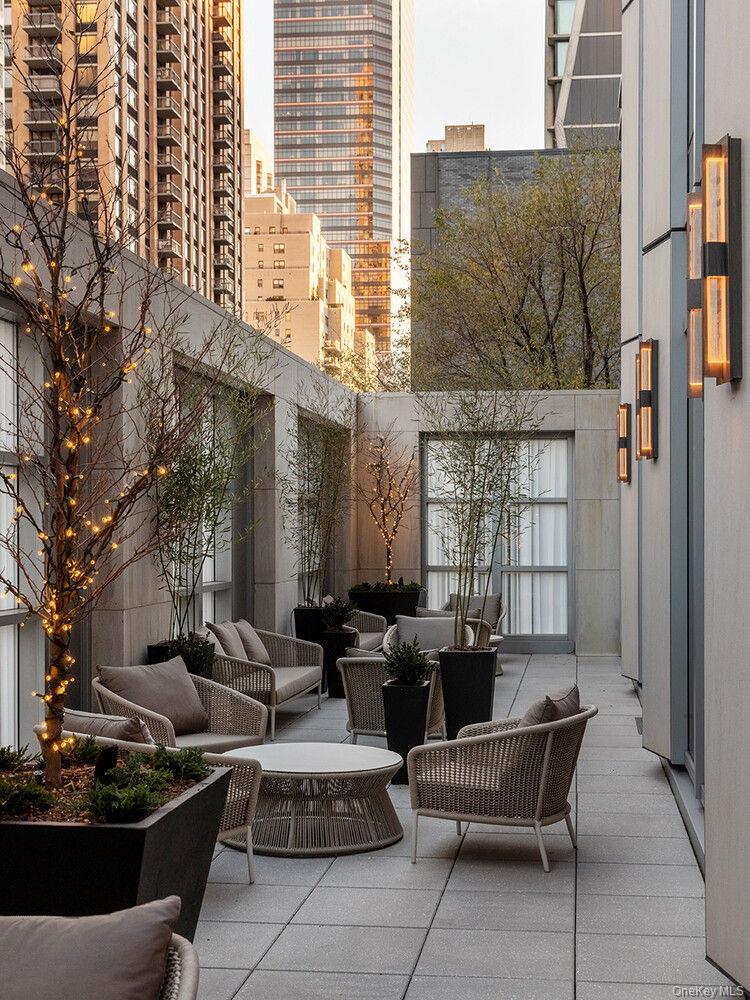200 AMSTERDAM Avenue Unit PH1, Manhattan NY 10024