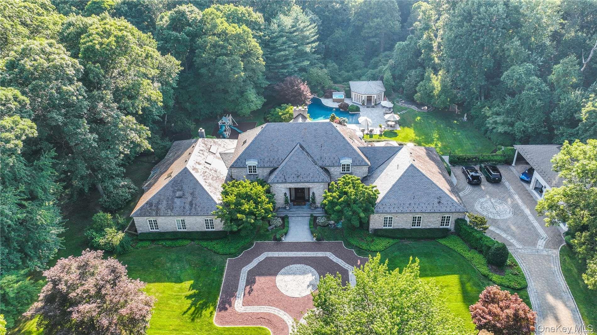 45 Wolver Hollow Road, Upper Brookville NY 11545