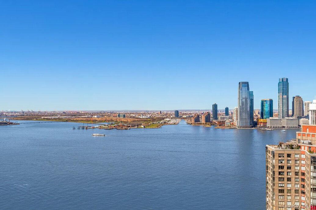 200 RECTOR Place Unit 35C, Manhattan NY 10280