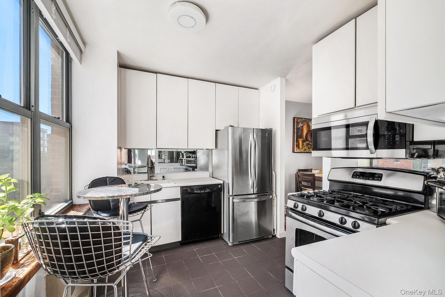 21 S END Avenue Unit 631, Manhattan NY 10280