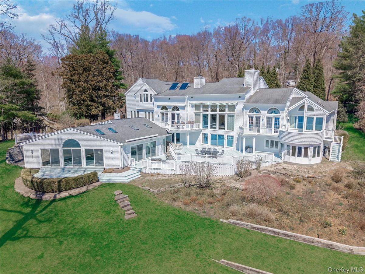 19 Mallard Drive, Lloyd Harbor NY 11743