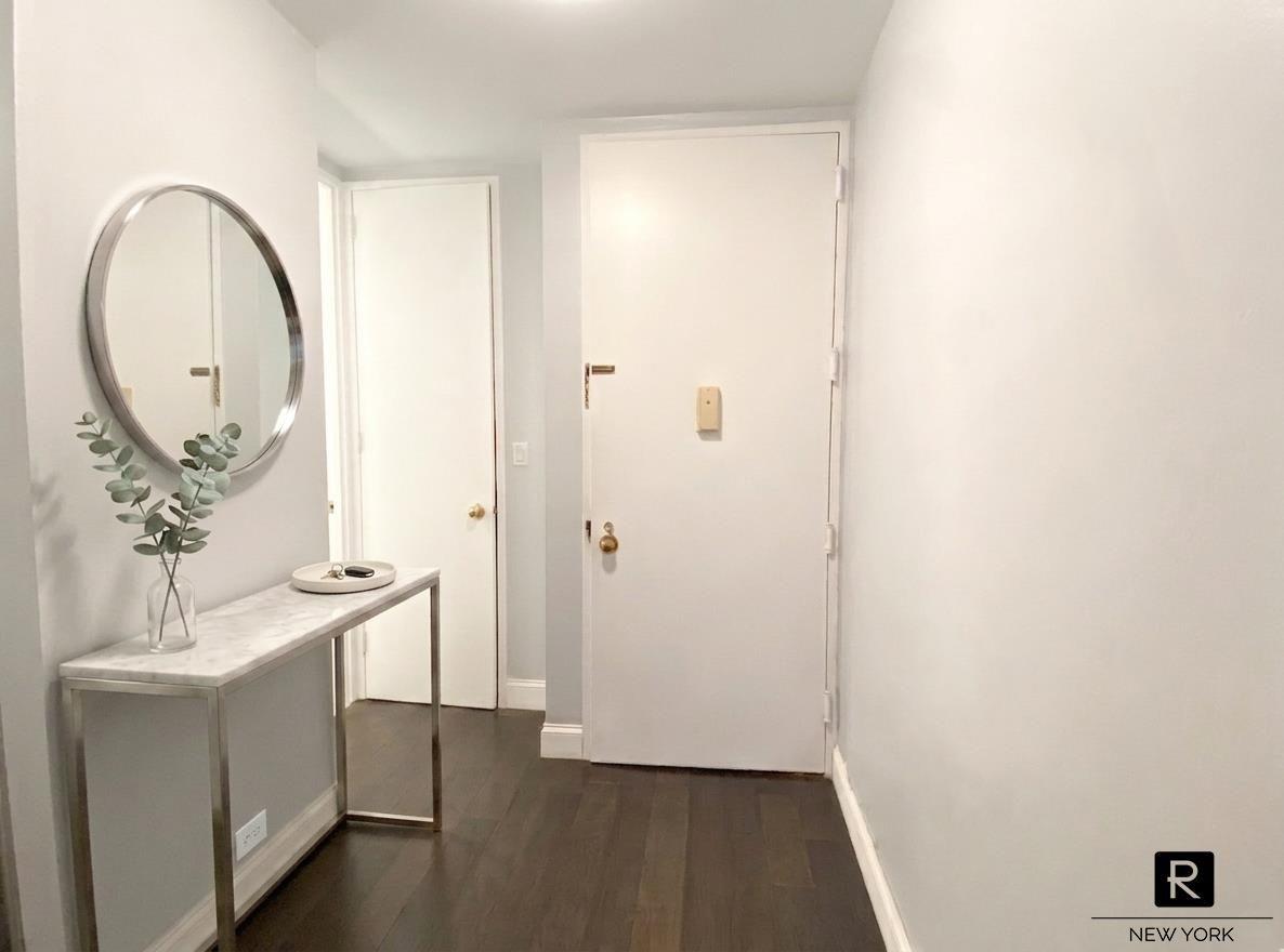 350 West 50th Street Unit 4-RR, Manhattan NY 10019
