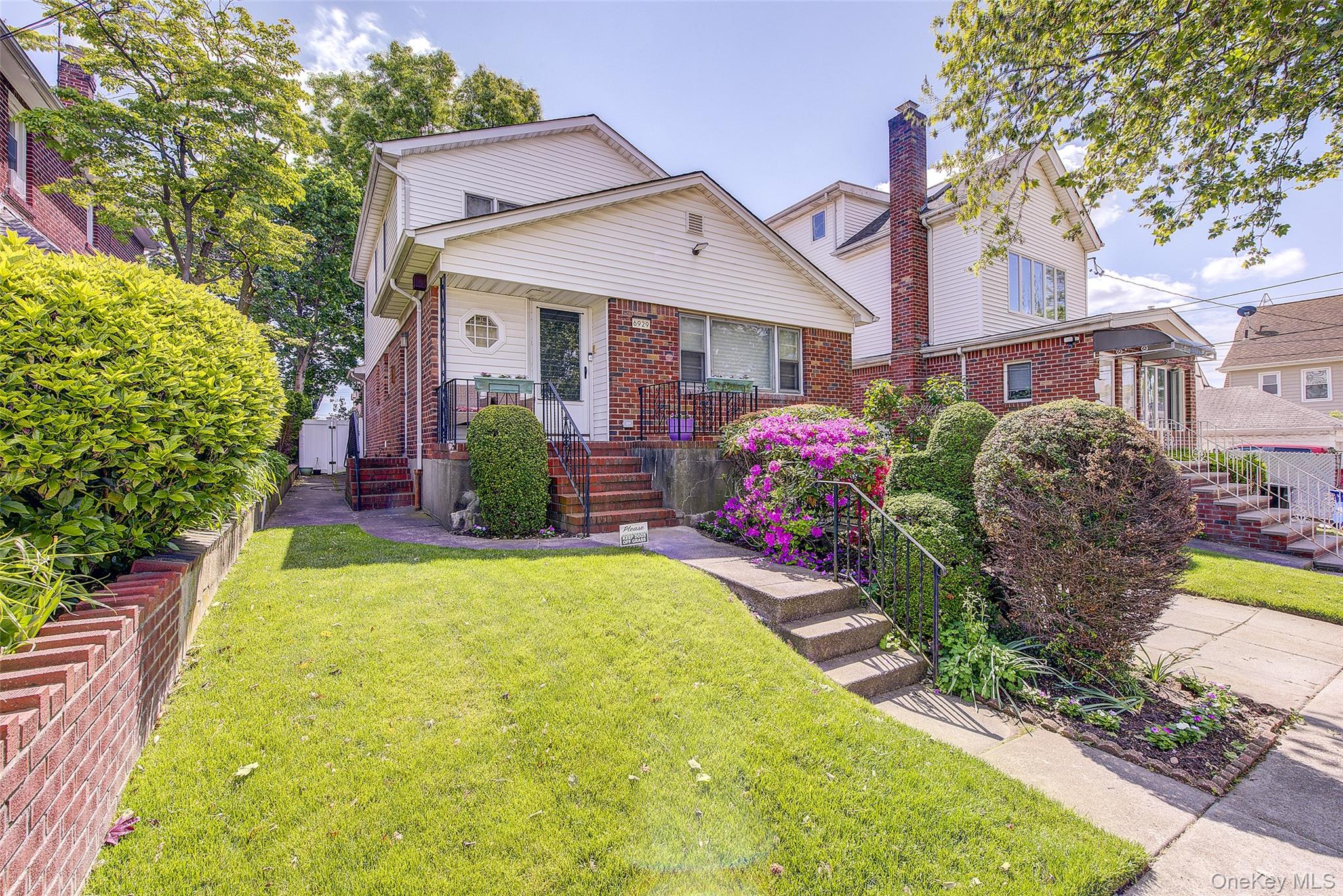 69-29 166th Street, Fresh Meadows NY 11365