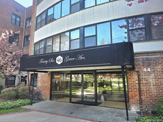 46 Grace Avenue Unit 2J, Great Neck NY 11021