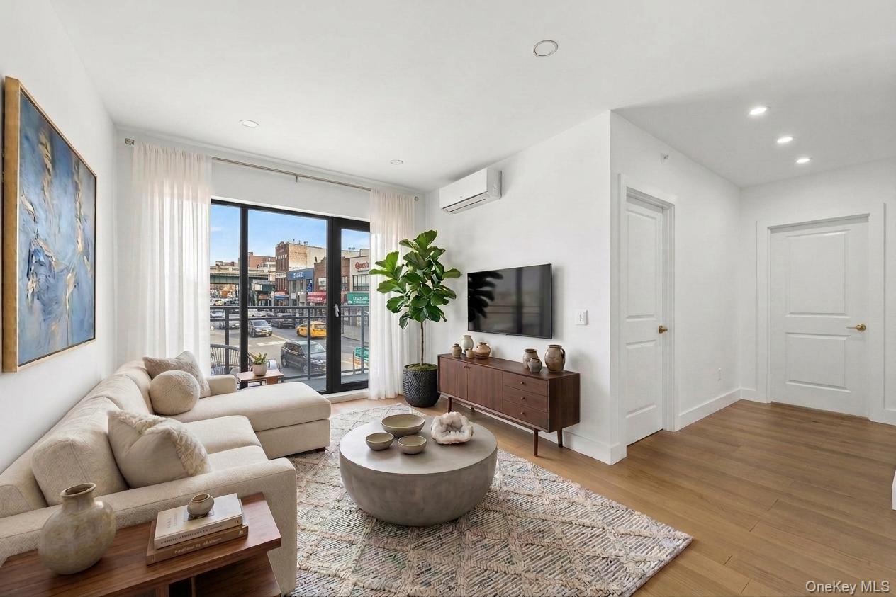 6296 Woodhaven Boulevard Unit 6I, Rego Park NY 11374