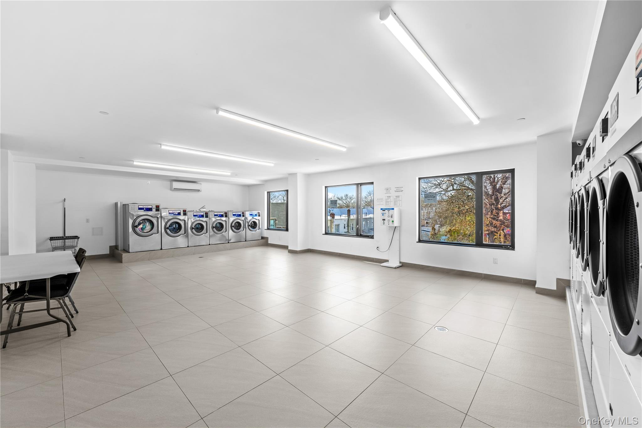 6296 Woodhaven Boulevard Unit 6I, Rego Park NY 11374