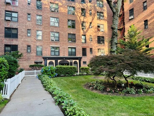 83-20 98th Street Unit 5D, Woodhaven NY 11421