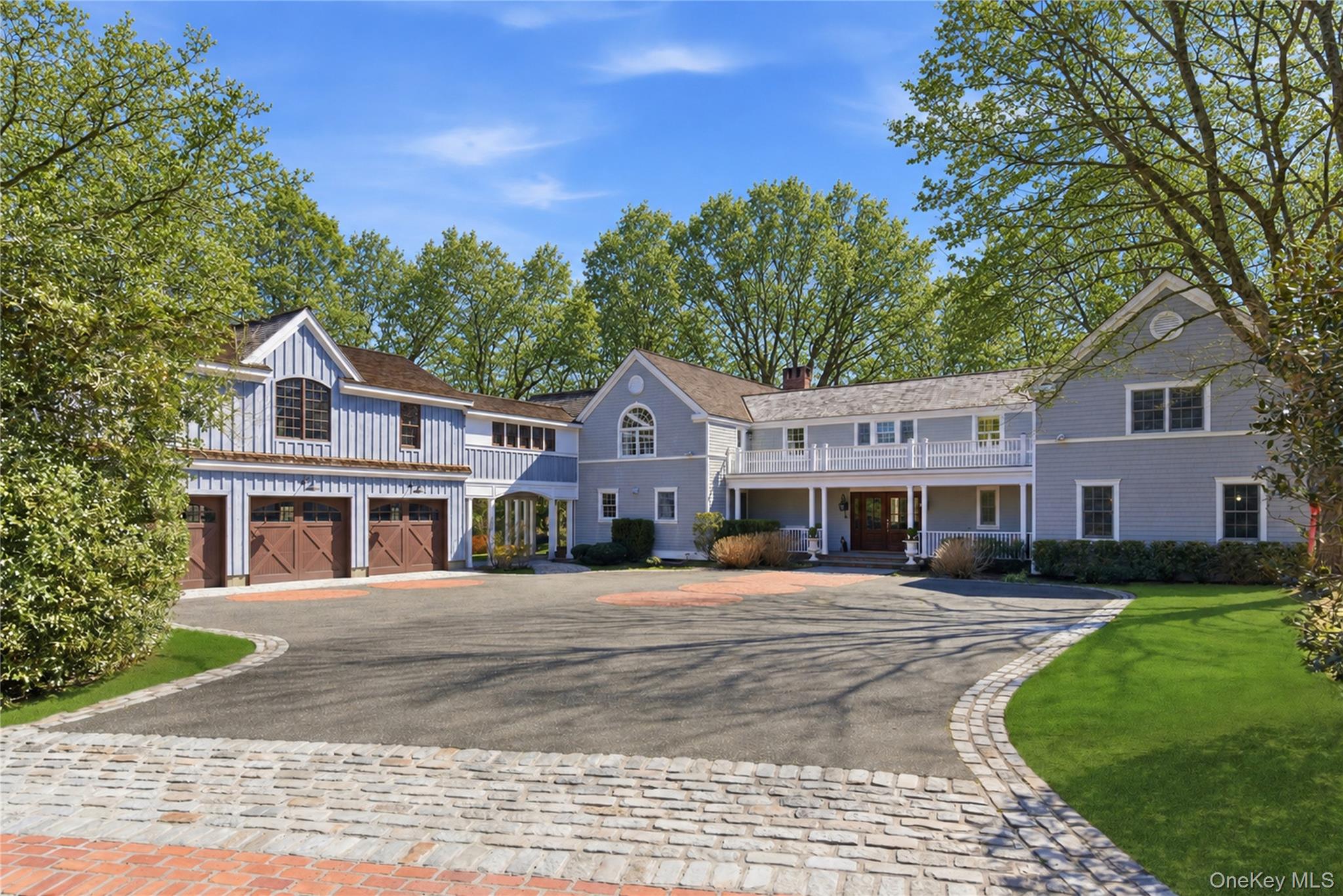 395 W Neck Road, Lloyd Harbor NY 11743