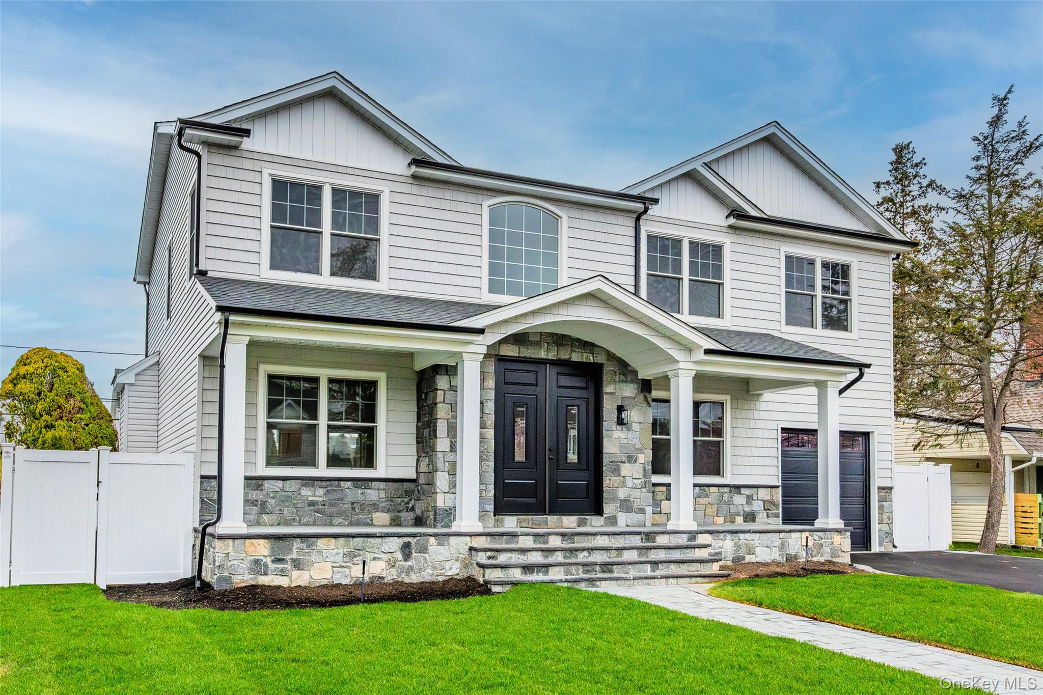 12 Patience Lane, Westbury NY 11590