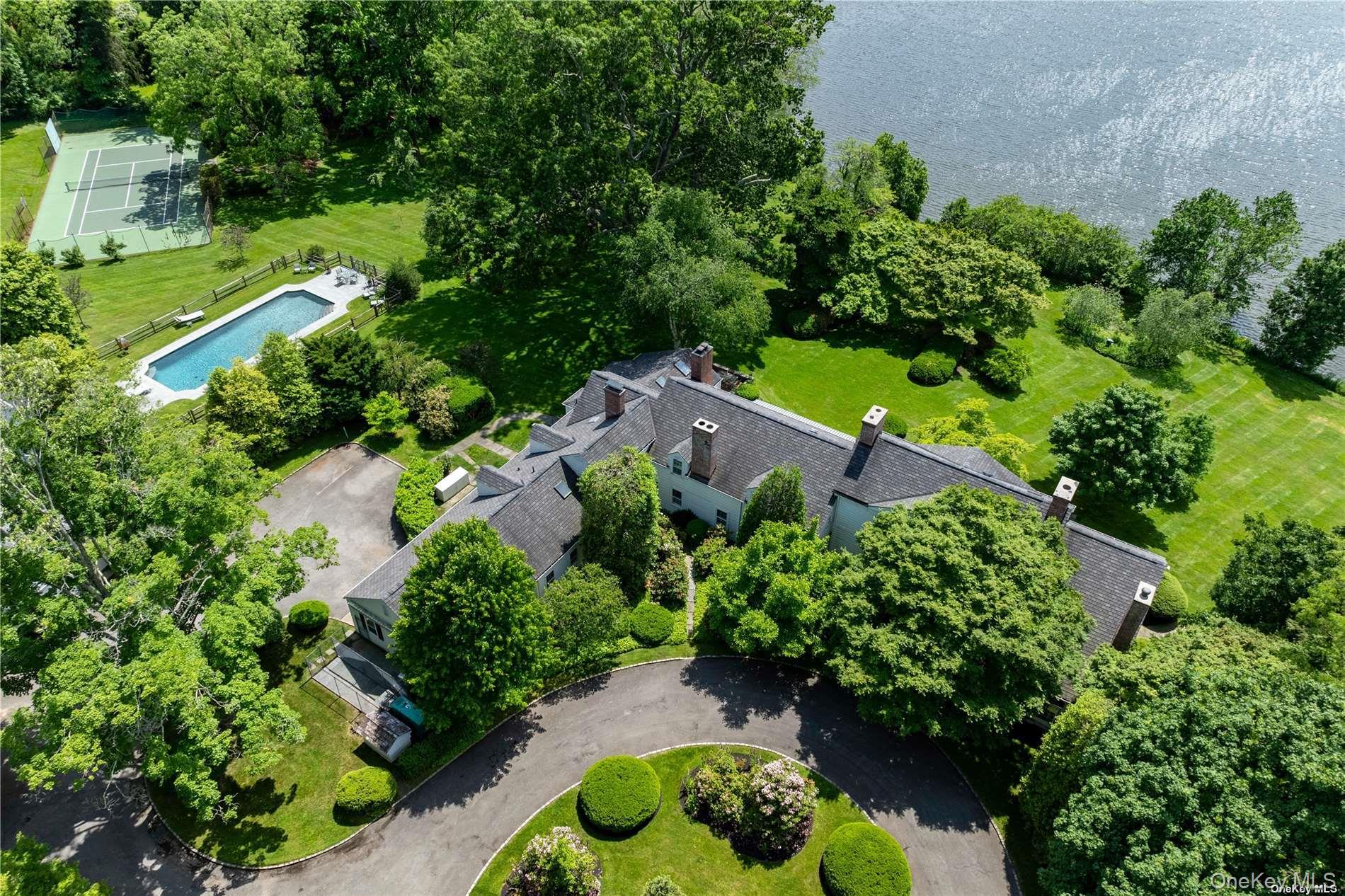 200 Cleft Road, Mill Neck NY 11765