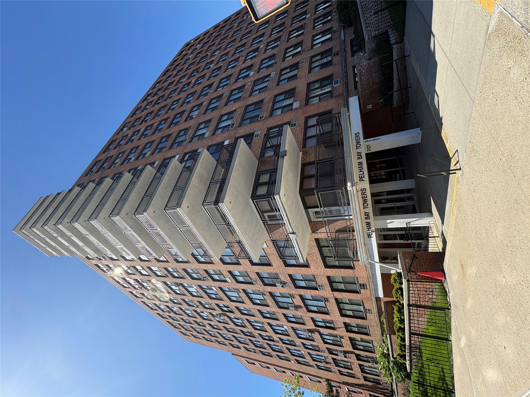 3121 Middletown Road Unit 1G, Bronx NY 10461