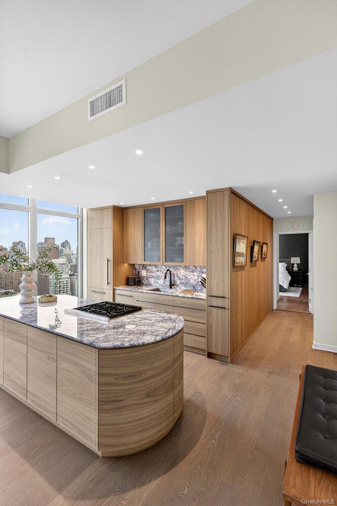 207 E 57TH Street Unit 29A, Manhattan NY 10022