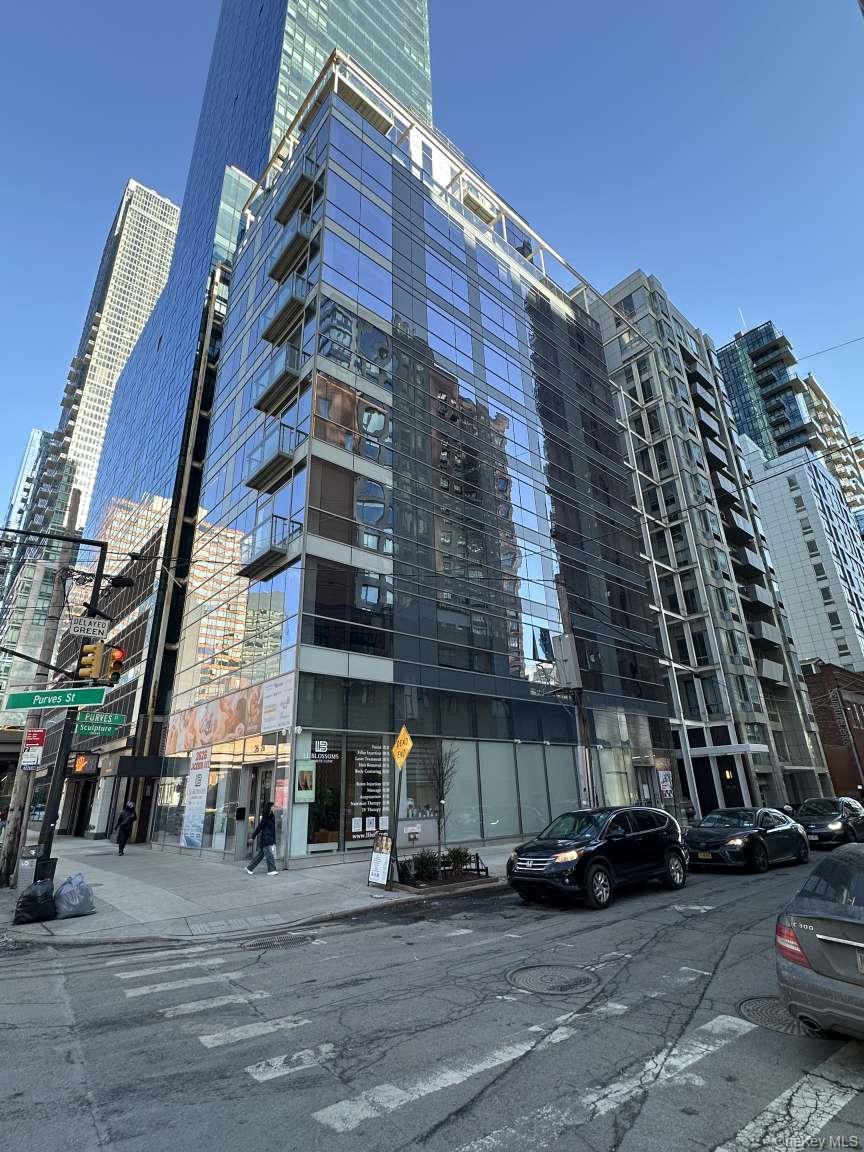 26-26 Jackson Avenue Unit 303, Long Island City NY 11101