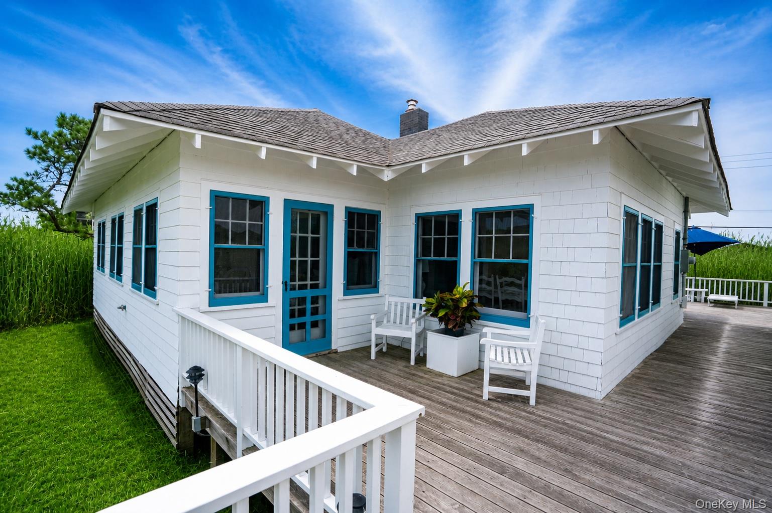 106 West Walk, Saltaire NY 11706