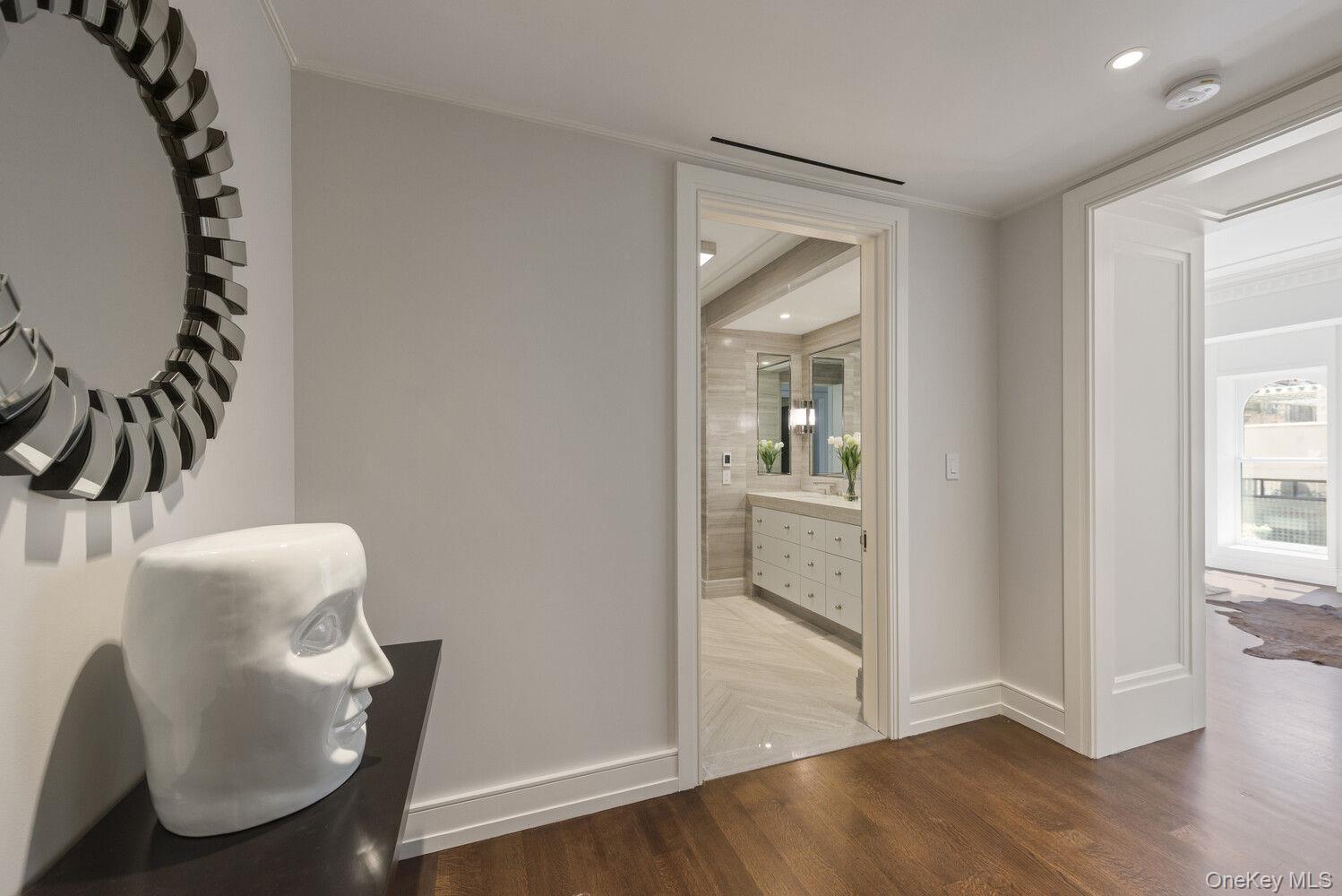 33 E 74TH Street Unit 5A, Manhattan NY 10021