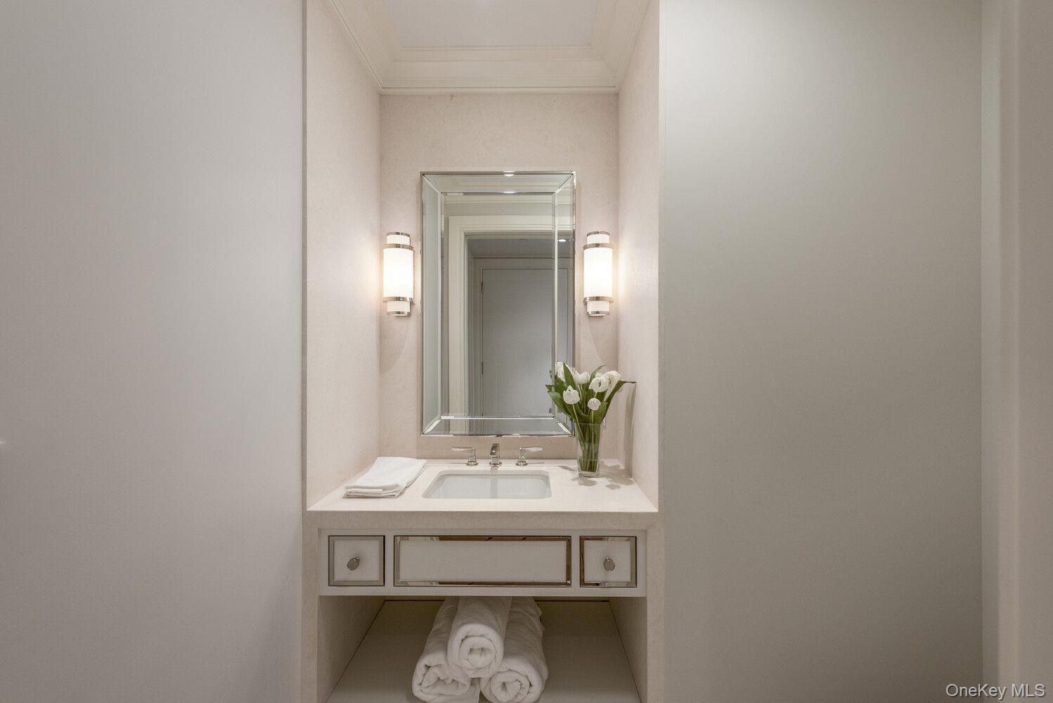 33 E 74TH Street Unit 5A, Manhattan NY 10021