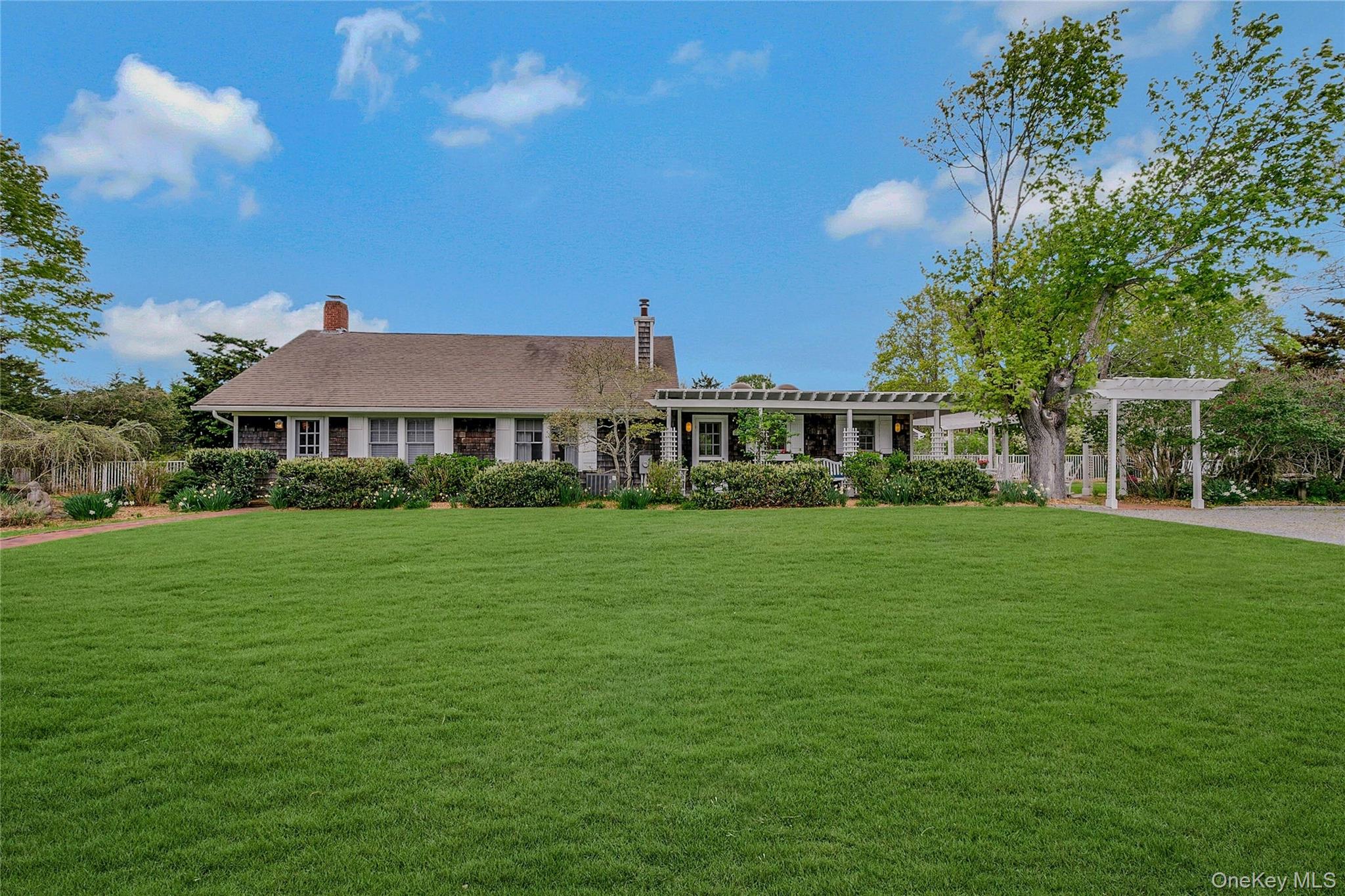 5A/5B Jessup Lane, Quogue NY 11959