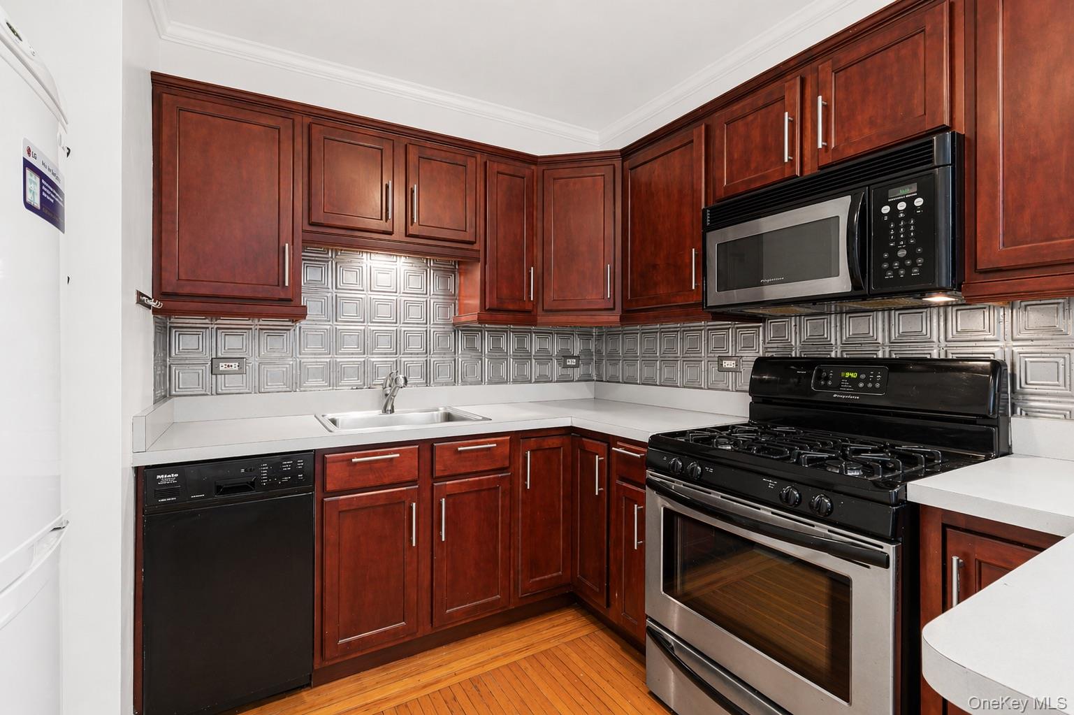 290 Sixth Avenue Unit 4E, Manhattan NY 10014