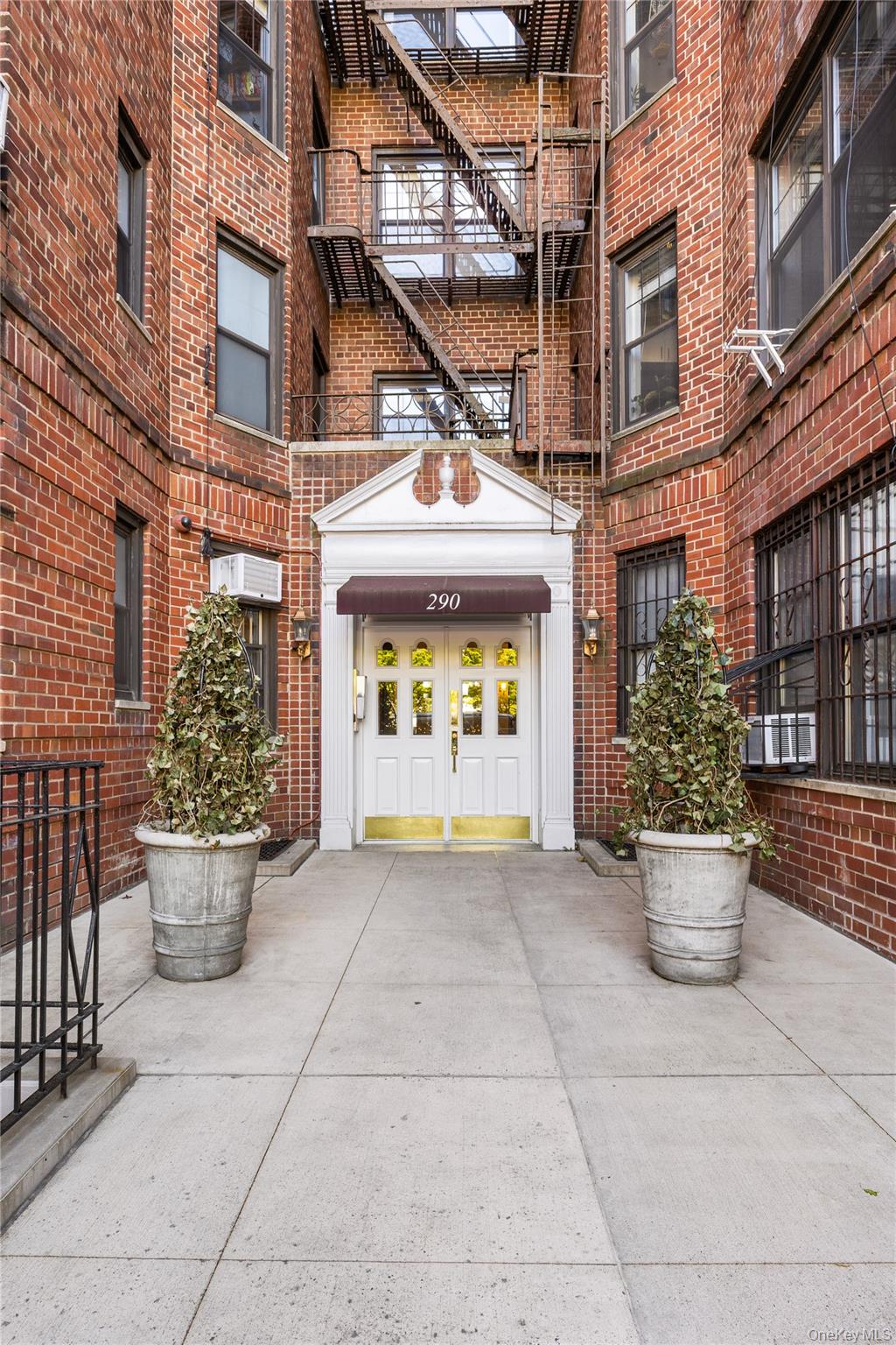 290 Sixth Avenue Unit 4E, Manhattan NY 10014
