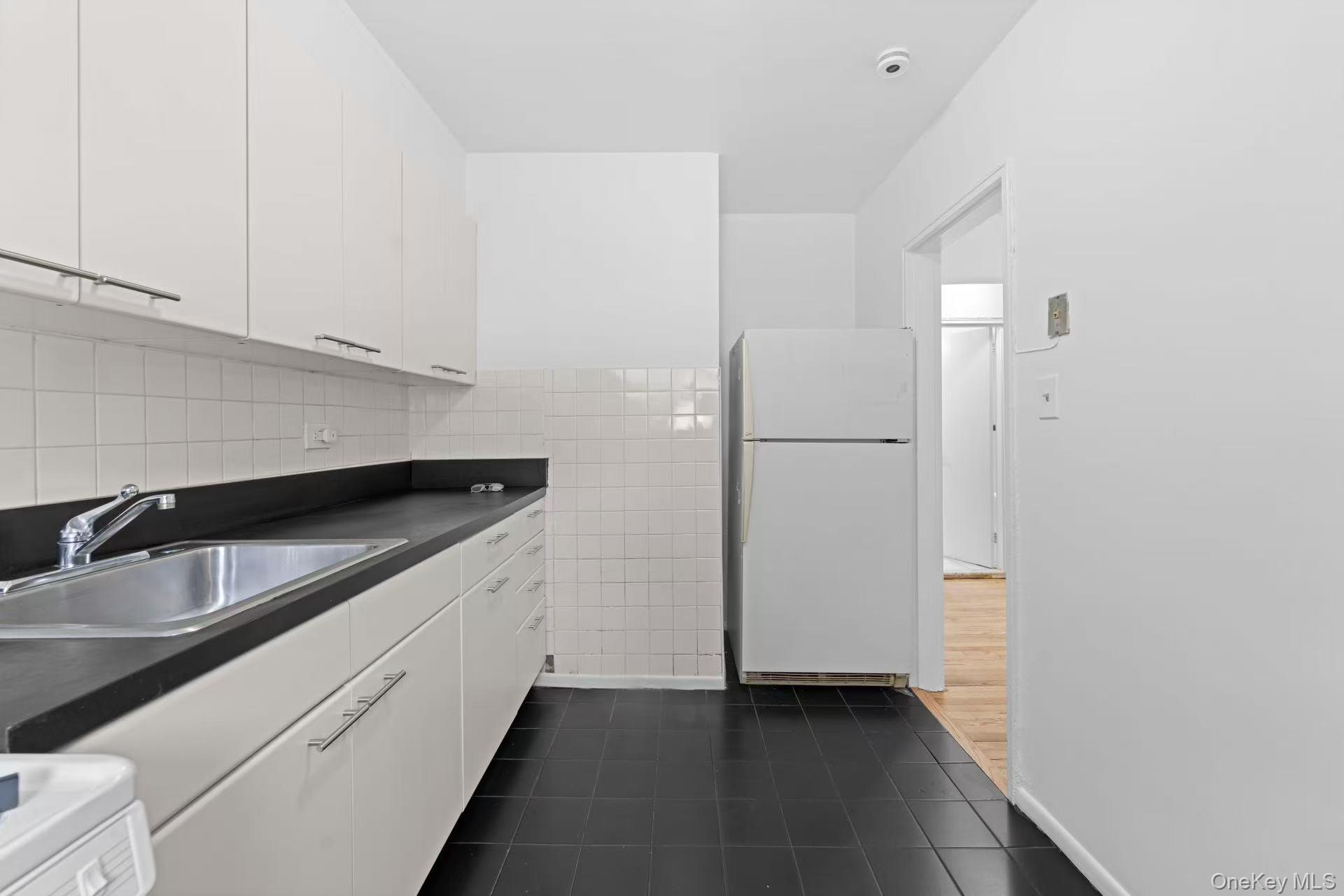 7632 Springfield Boulevard Unit 143A, Oakland Gardens NY 11364