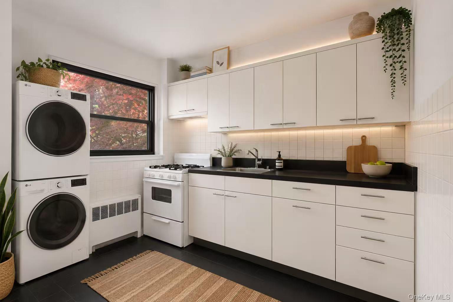 7632 Springfield Boulevard Unit 143A, Oakland Gardens NY 11364