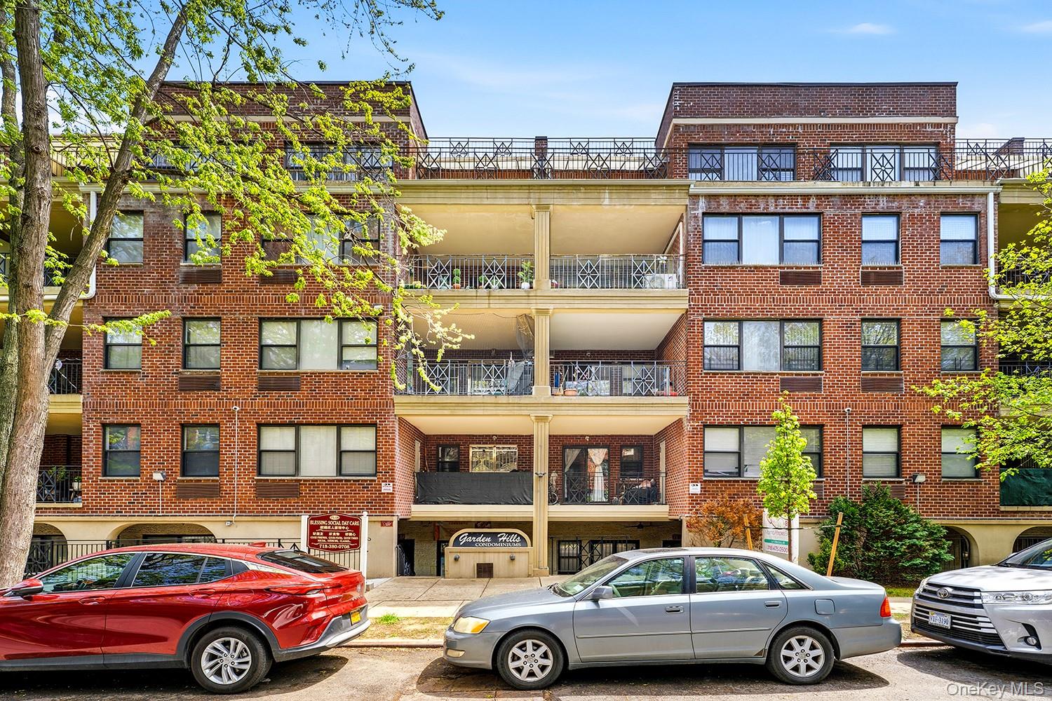7119 162nd Street Unit 2I, Fresh Meadows NY 11365