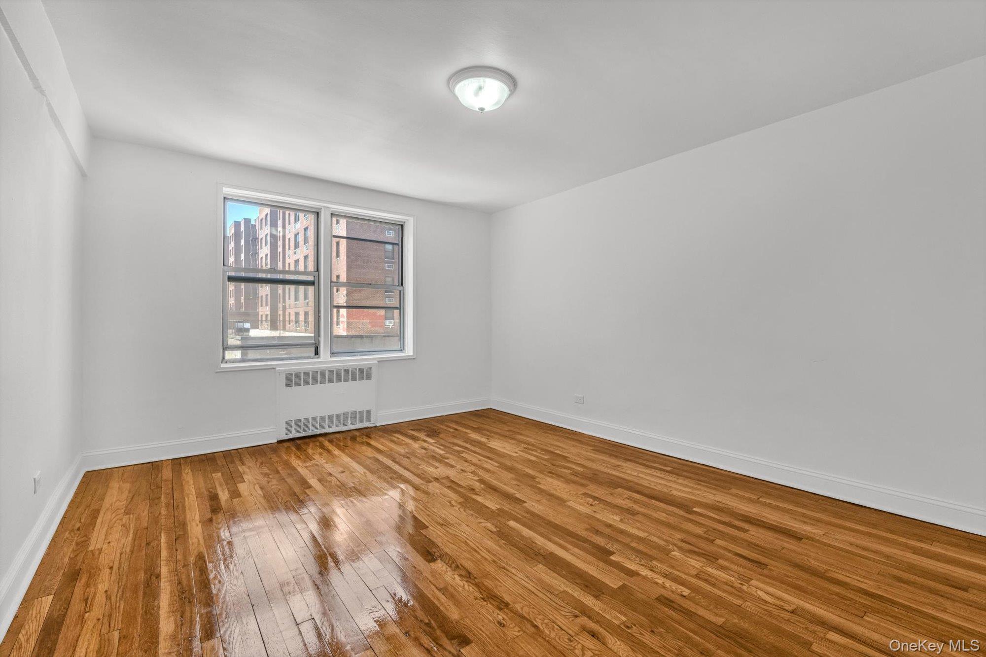 67-12 Yellowstone Boulevard Unit E5, Forest Hills NY 11375