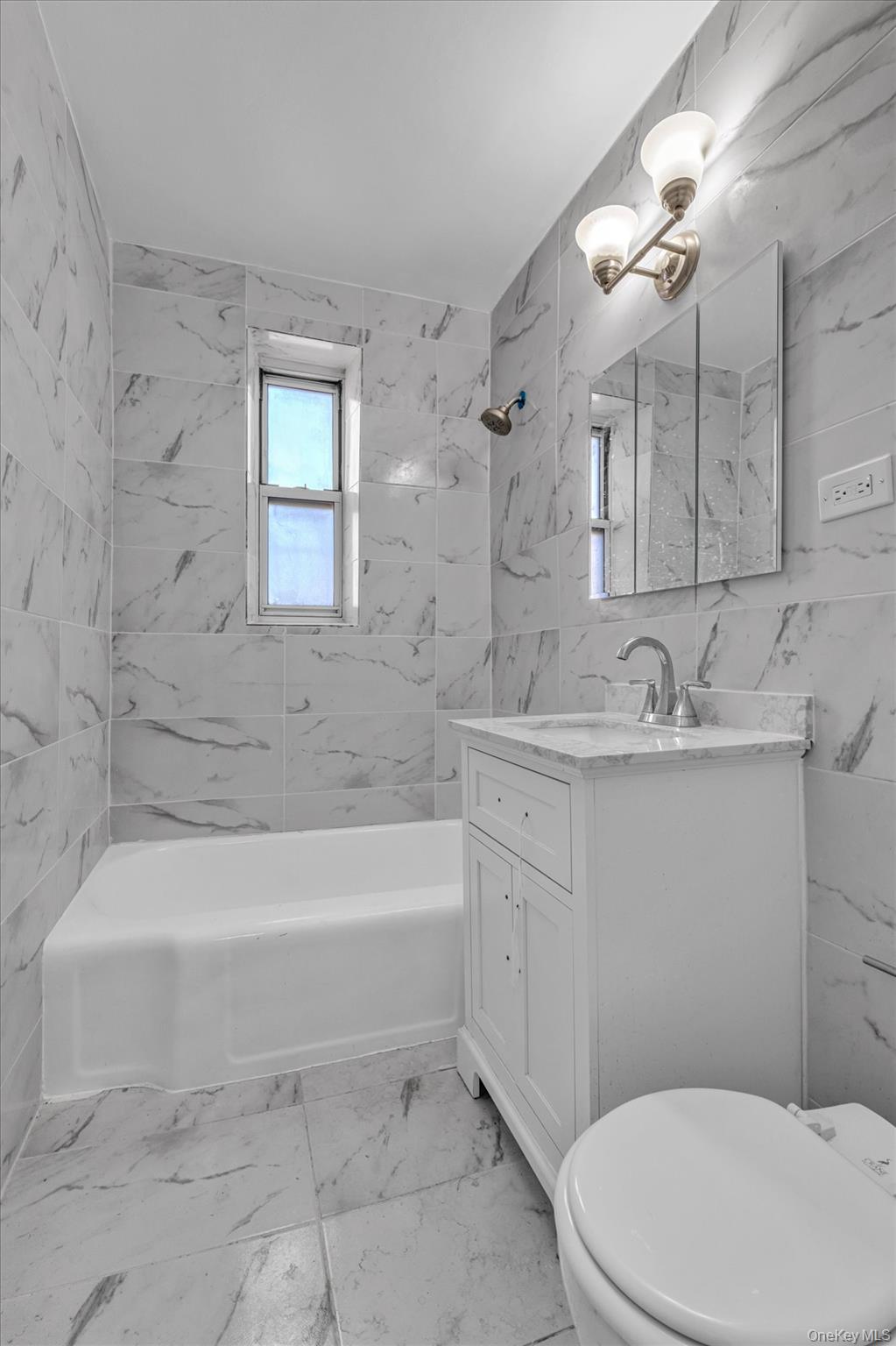 67-12 Yellowstone Boulevard Unit E5, Forest Hills NY 11375