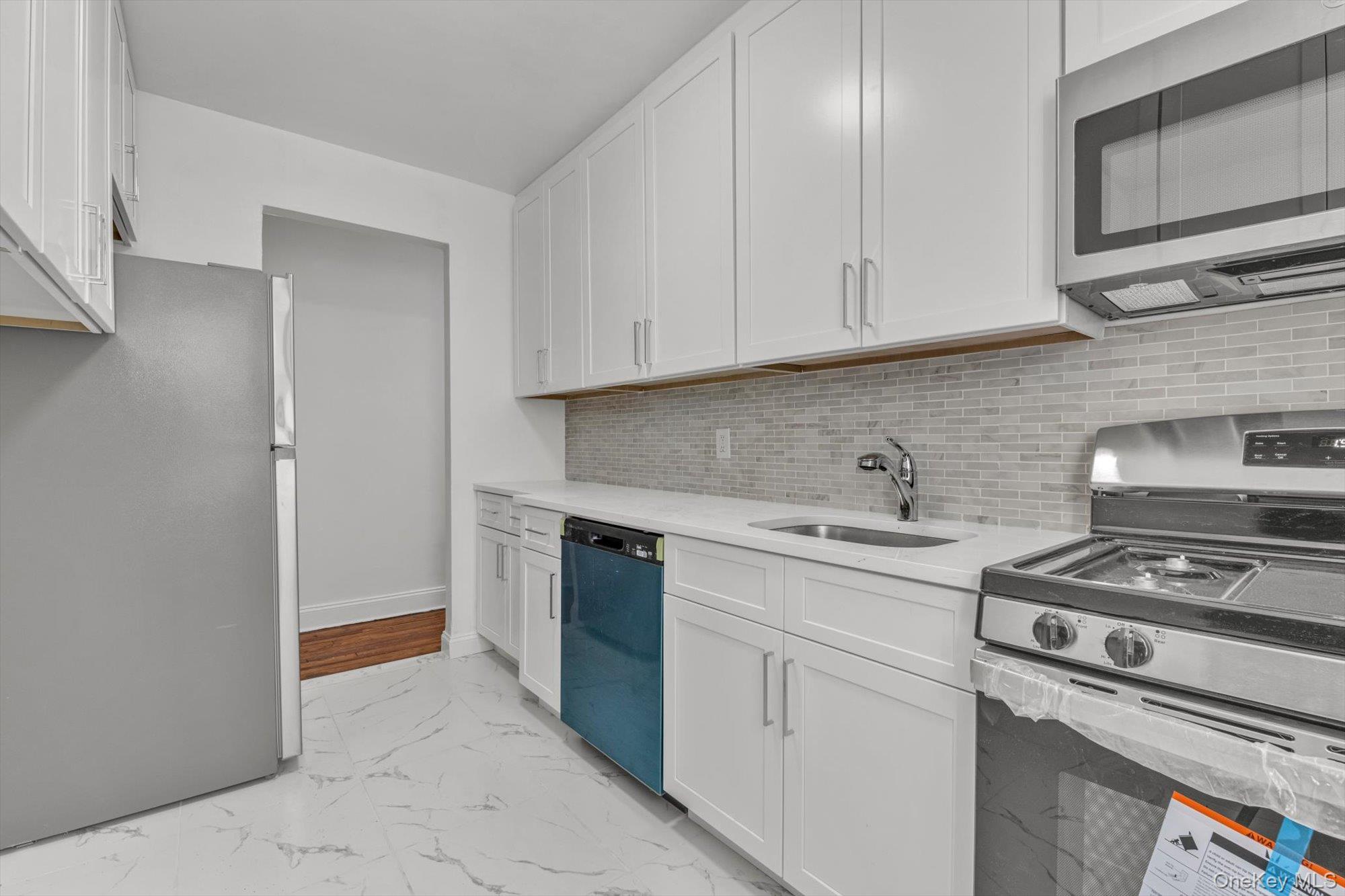 67-12 Yellowstone Boulevard Unit E9, Forest Hills NY 11375