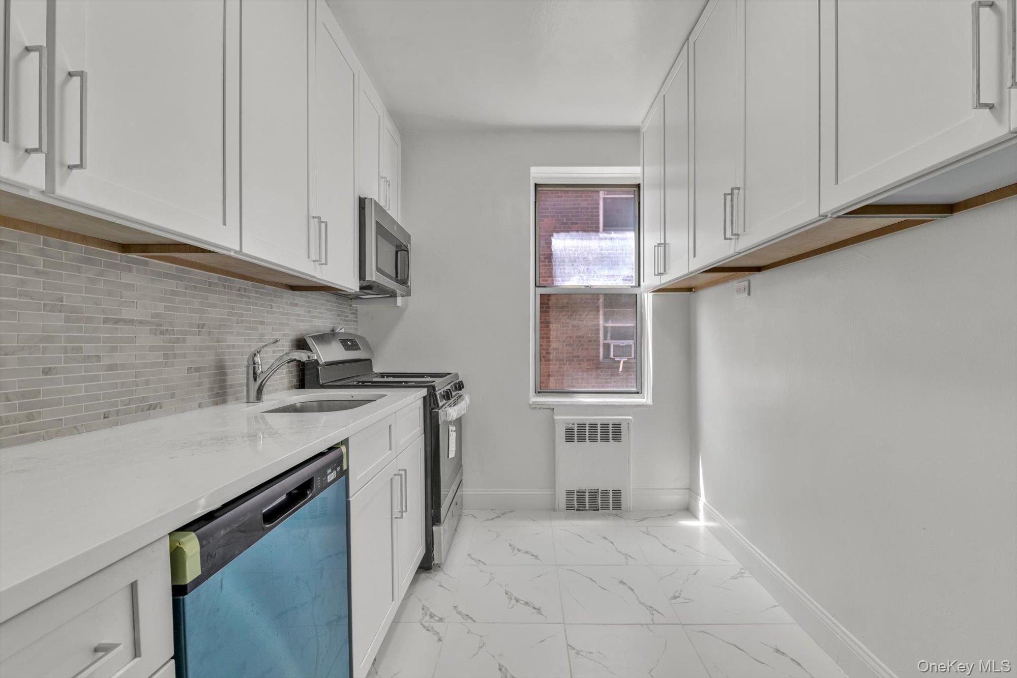 67-12 Yellowstone Boulevard Unit E9, Forest Hills NY 11375