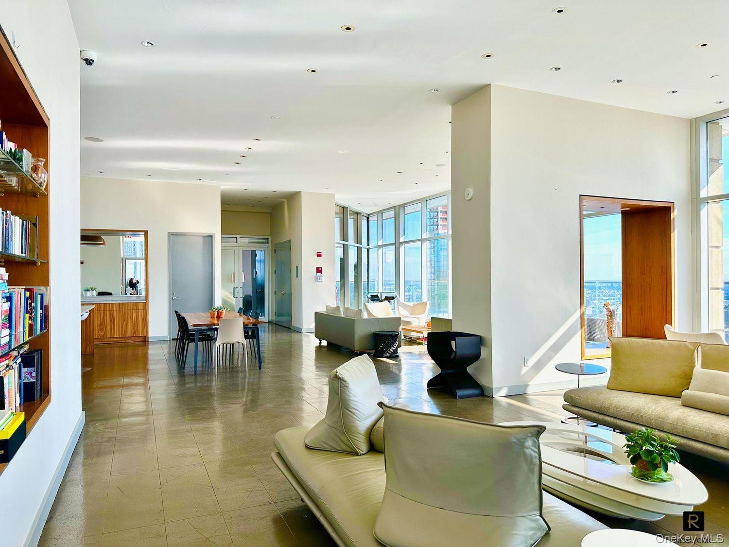 75 Wall Street Unit 26Q, Manhattan NY 10005
