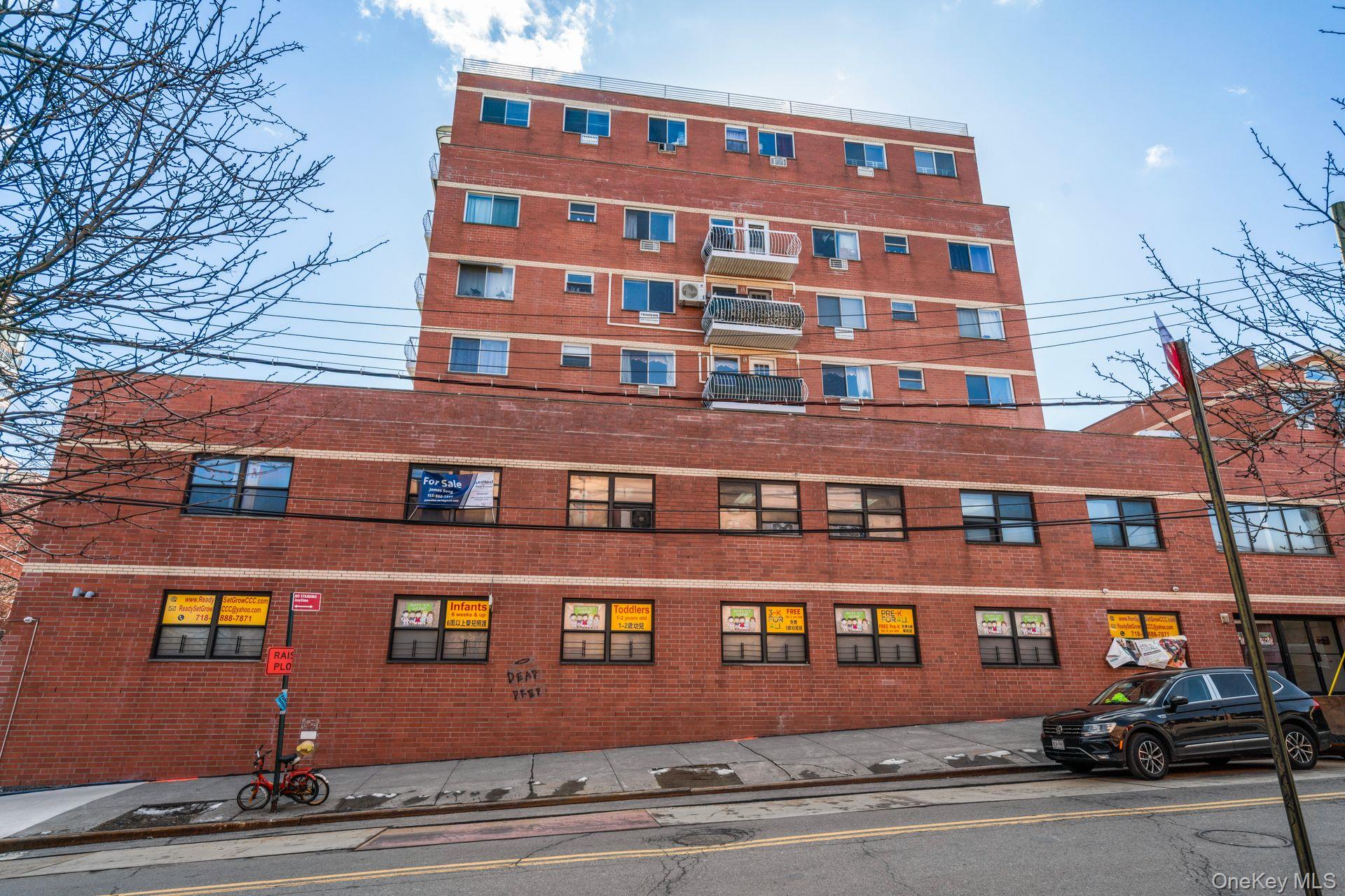 13616 31st Road Unit 8B, Flushing NY 11354