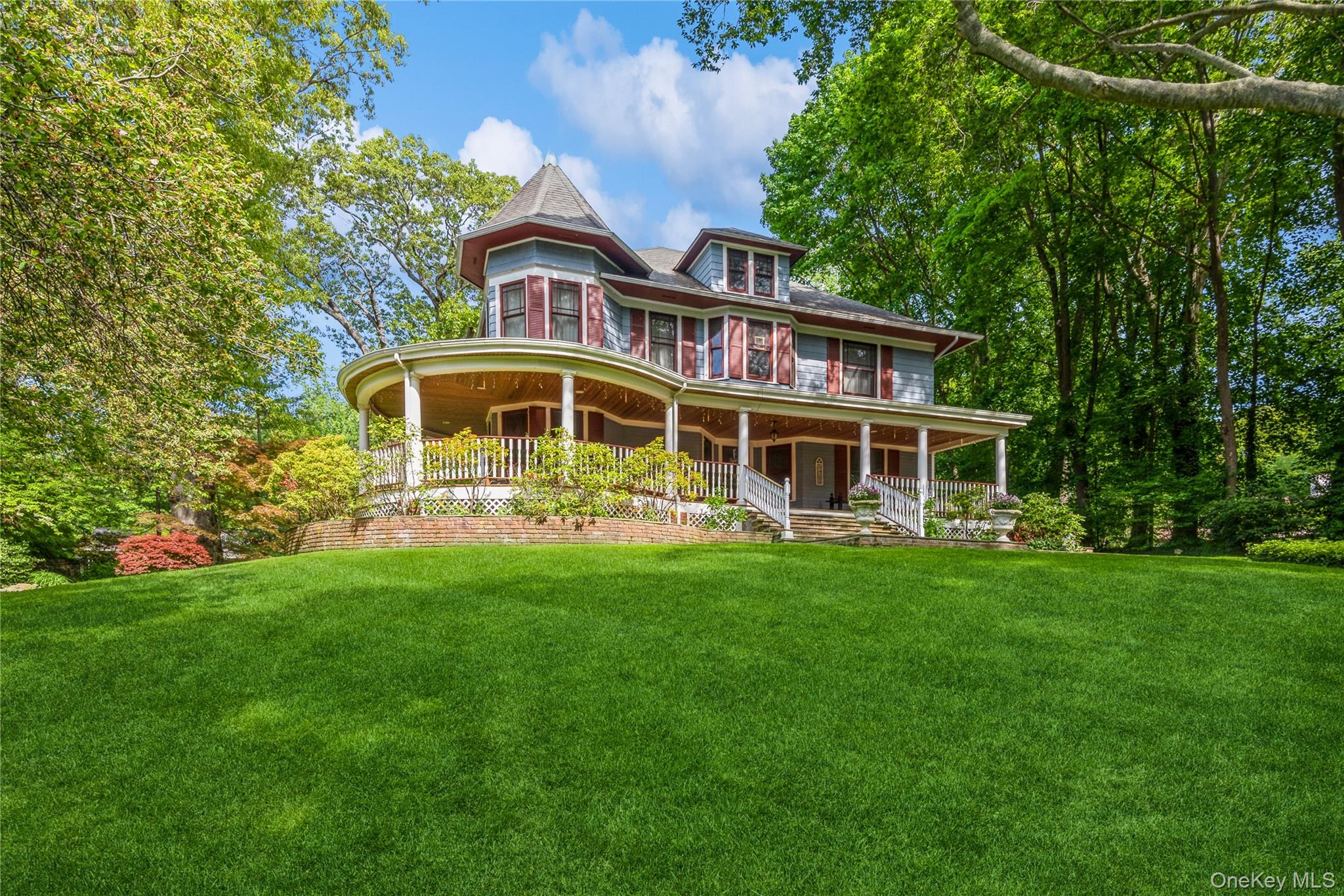 110 Red Spring Lane, Glen Cove NY 11542