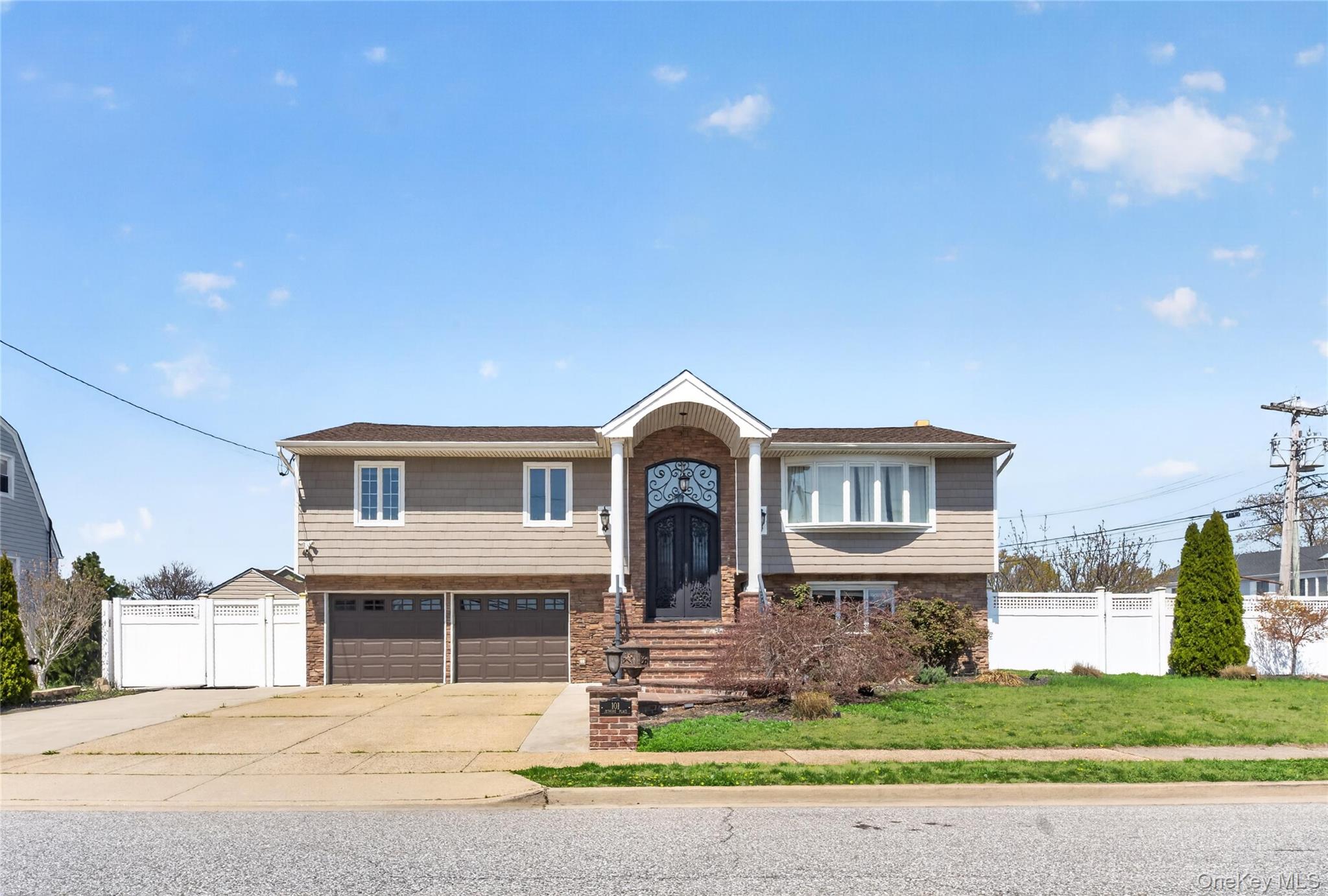101 Jetmore Place, Massapequa NY 11758