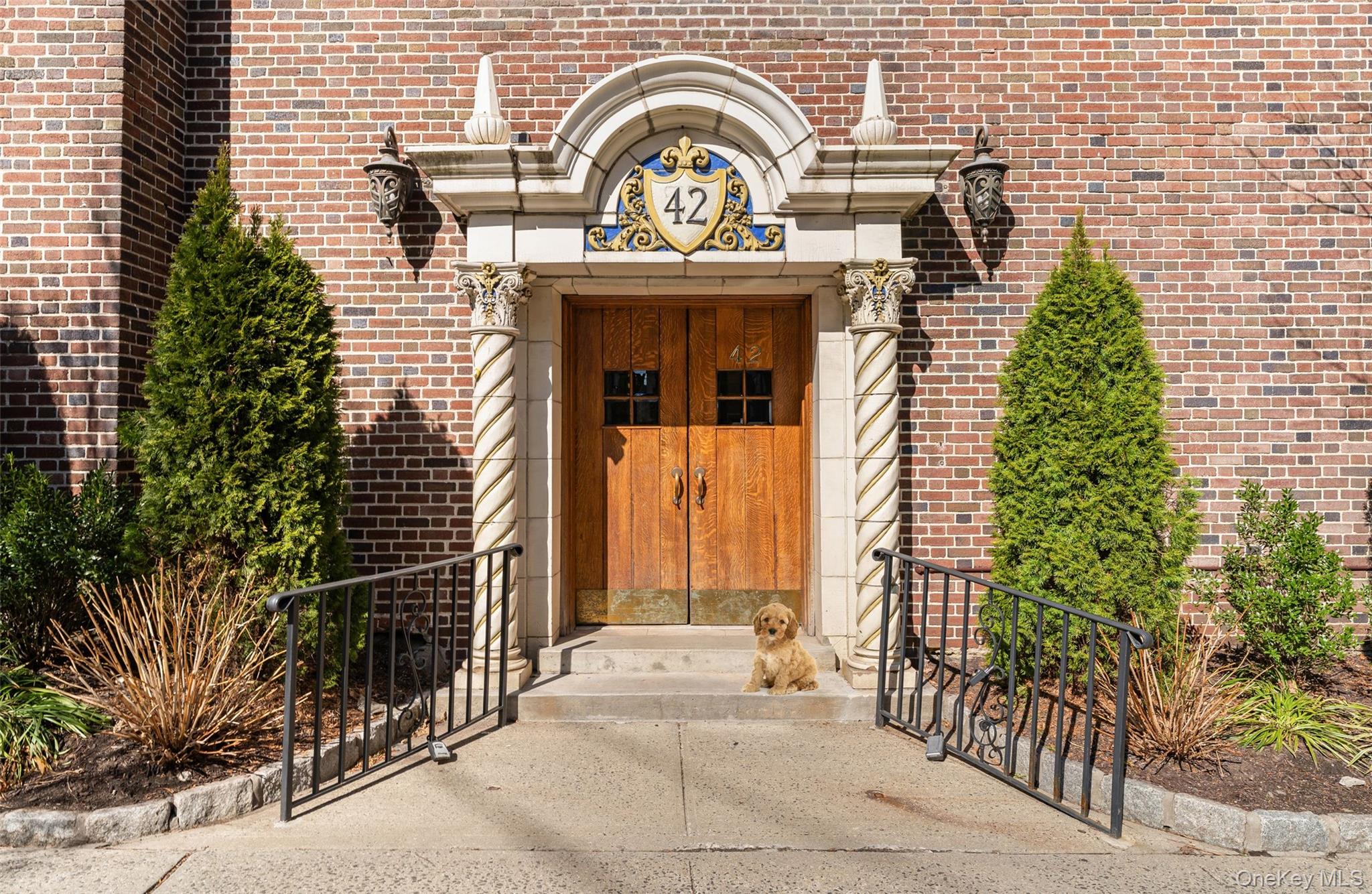 42 Pondfield W Unit 6D, Bronxville NY 10708