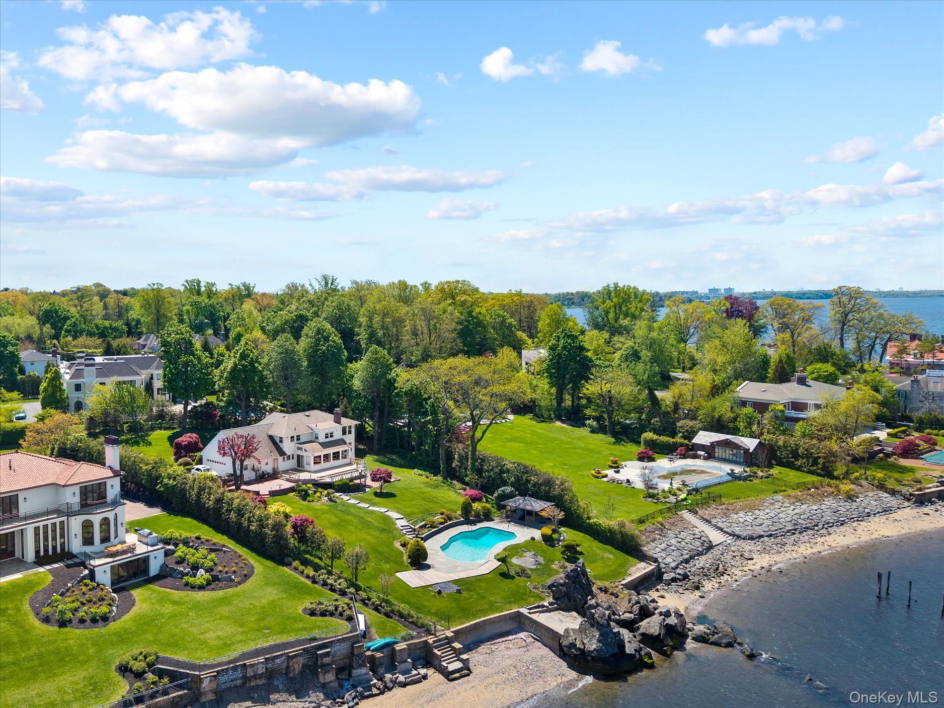 24 Cricket Lane, Great Neck NY 11024