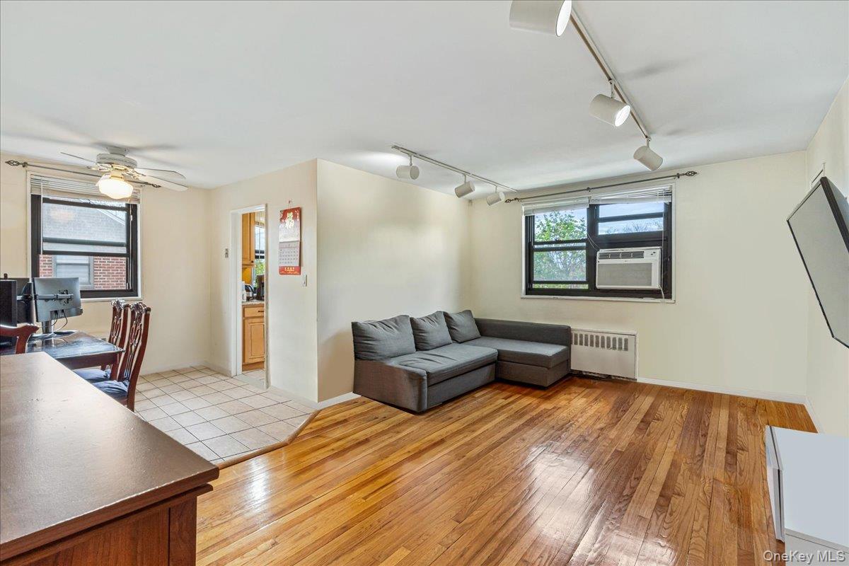 160-10 Cross Island Parkway Unit 6-178, Whitestone NY 11357