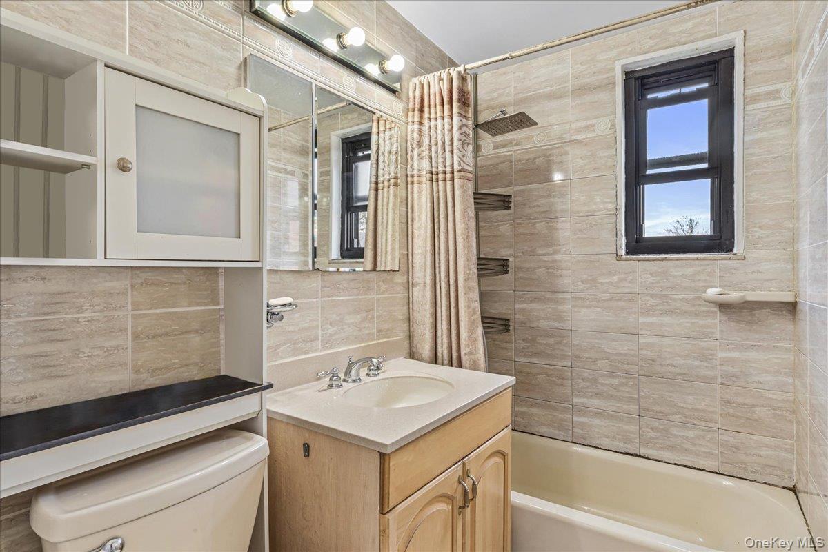 160-10 Cross Island Parkway Unit 6-178, Whitestone NY 11357