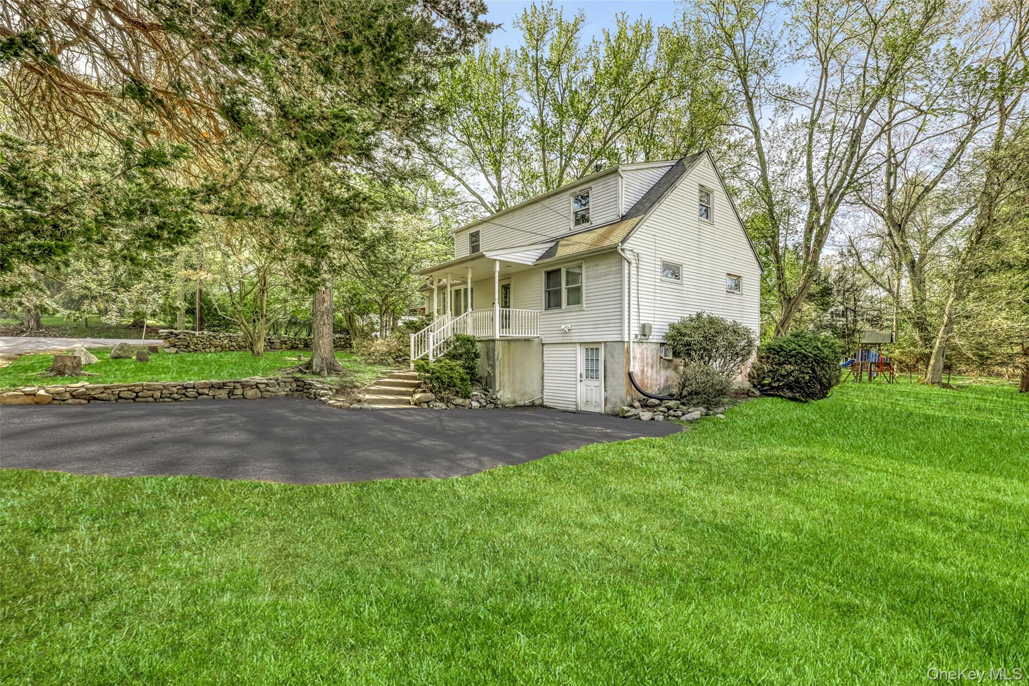 1 Hillside Avenue, Monsey NY 10952