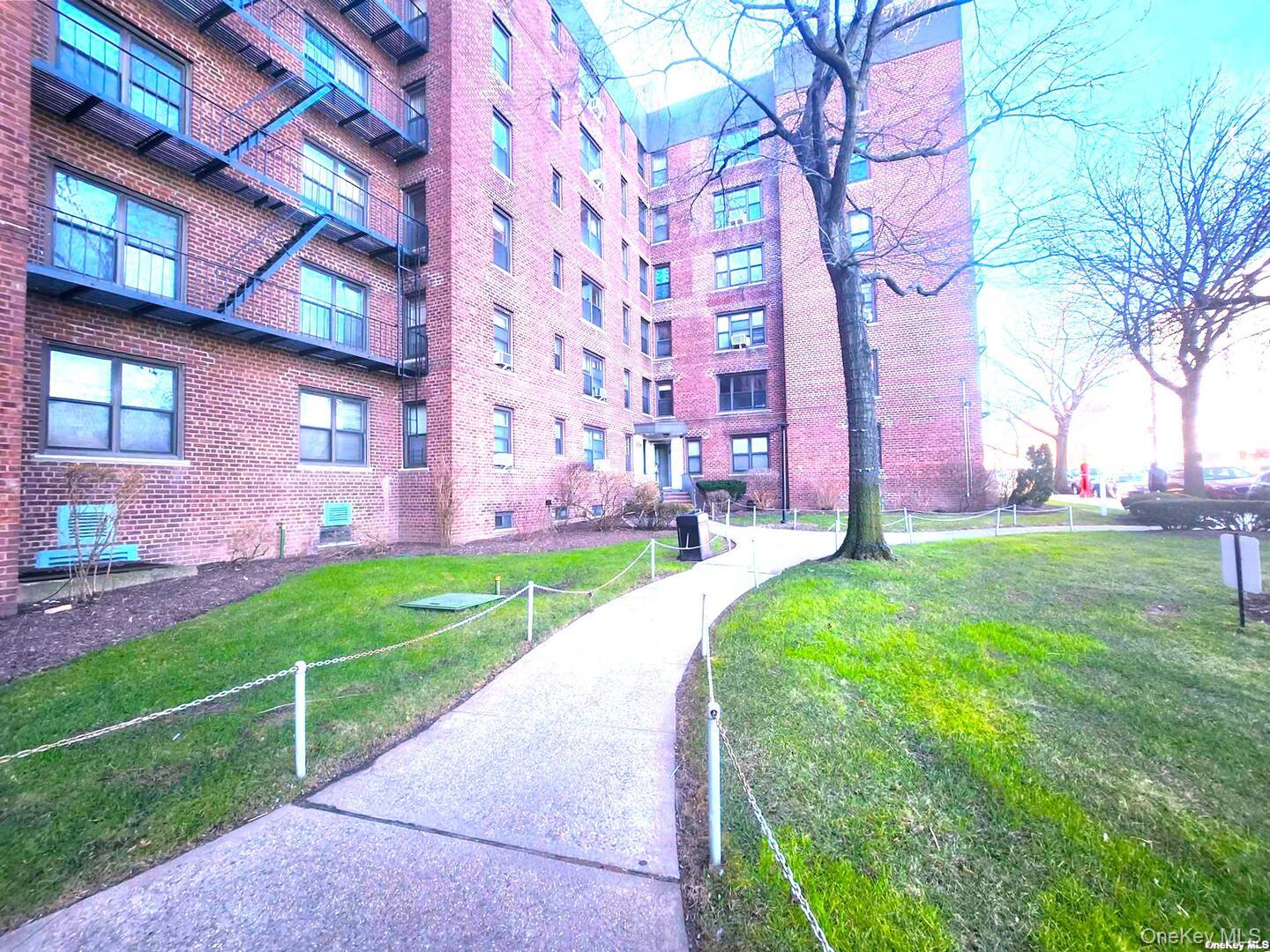 112-24 Northern Boulevard Unit 3E, Corona NY 11368