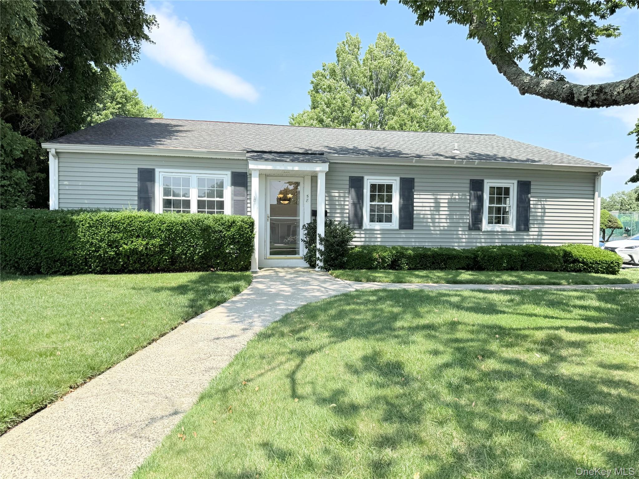 58 Harbor Road N, Amityville NY 11701