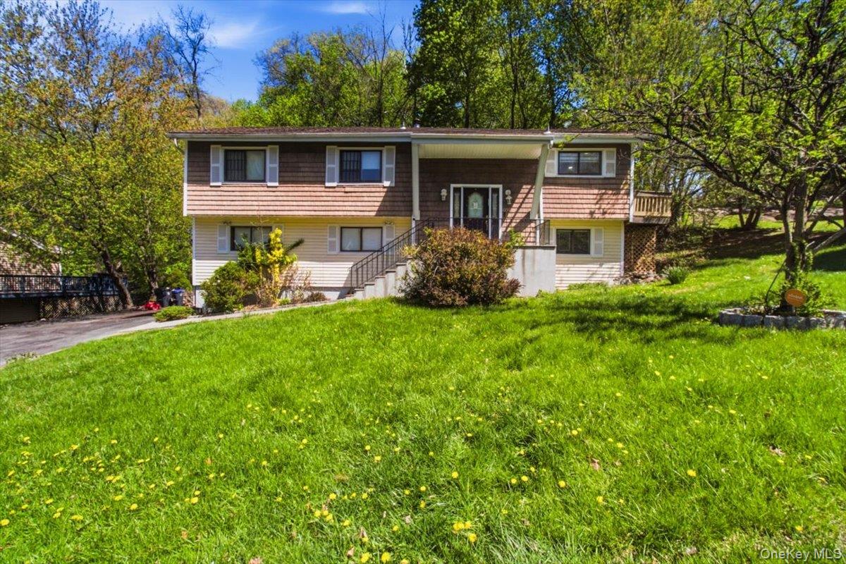 40 Donald Drive, Hastings-on-Hudson NY 10706