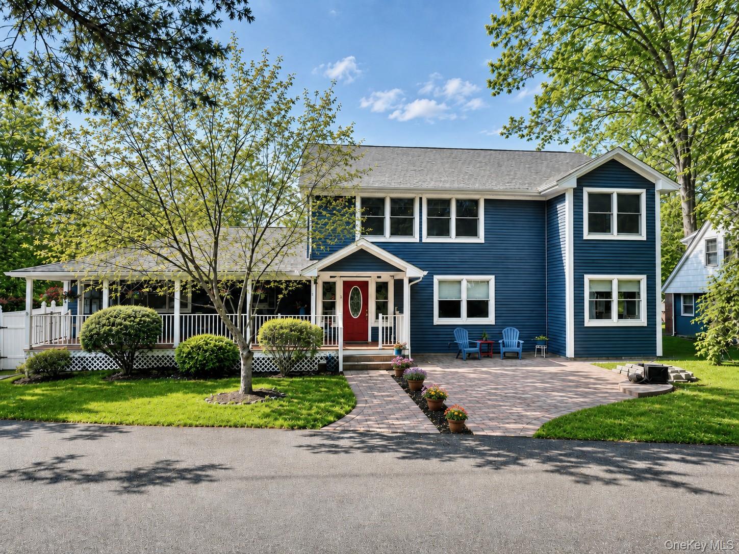 8 Oak Drive, New Windsor NY 12553